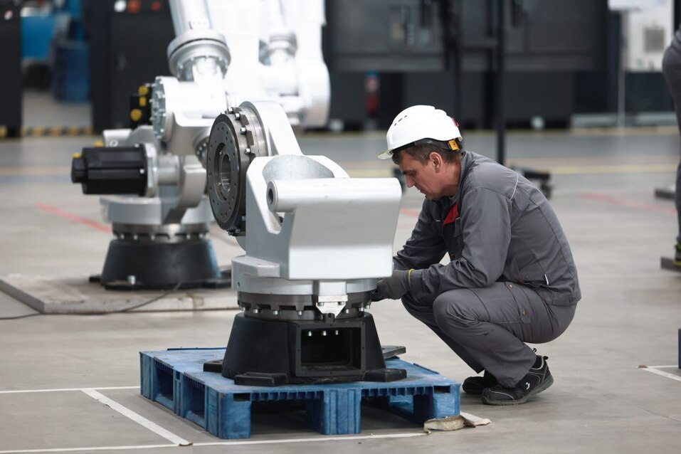 Андрей Гартунг: вопрос не в том, сколько можно произвести, а сколько интегрировать роботов 4 Андрей Гартунг: вопрос не в том, сколько можно произвести, а сколько интегрировать роботов 4