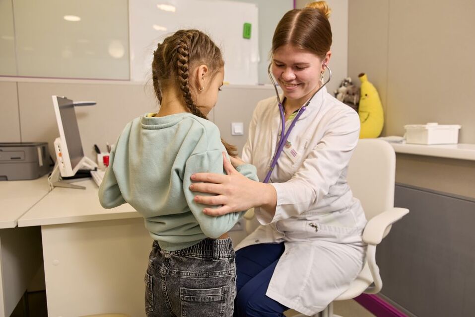 Медицинский центр «Альмед Дети» запустил в Красноярске услугу вызова педиатра на дом
1 Медицинский центр «Альмед Дети» запустил в Красноярске услугу вызова педиатра на дом
1