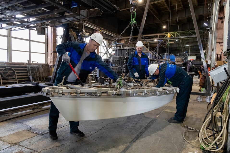 Бейдевиндом к успеху. Как в Новосибирске производят яхты 4 Бейдевиндом к успеху. Как в Новосибирске производят яхты 4