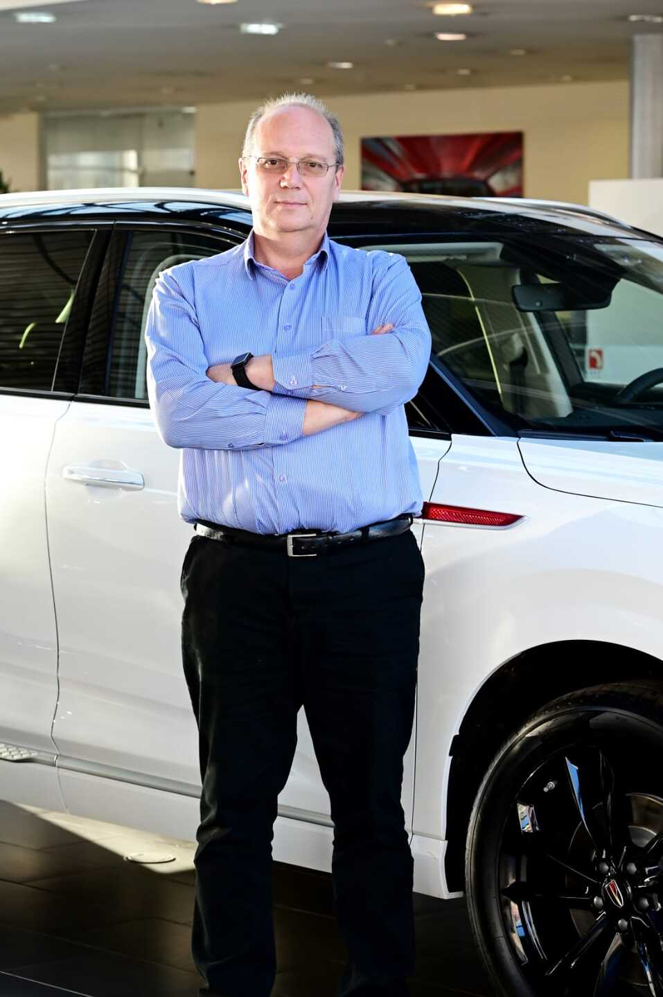 Совершенство в каждой детали: чем премиальный бренд Hongqi привлекателен для россиян 4 Совершенство в каждой детали: чем премиальный бренд Hongqi привлекателен для россиян 4