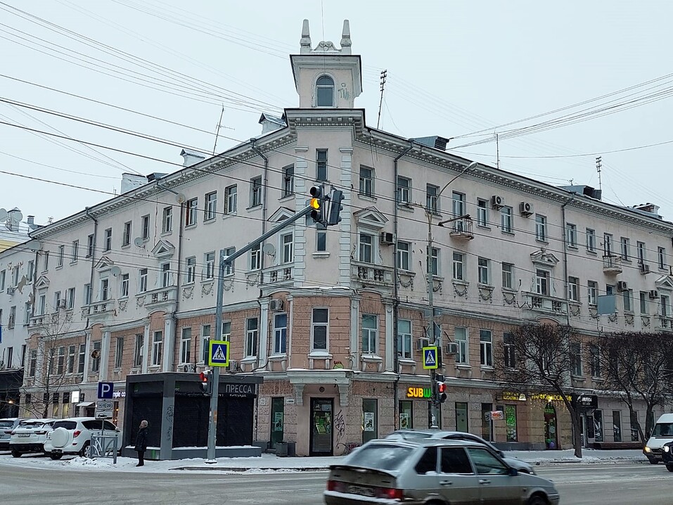 Революционная газета, производство мебели и булочная. Дом с историей. Малышева, 23 1 Революционная газета, производство мебели и булочная. Дом с историей. Малышева, 23 1