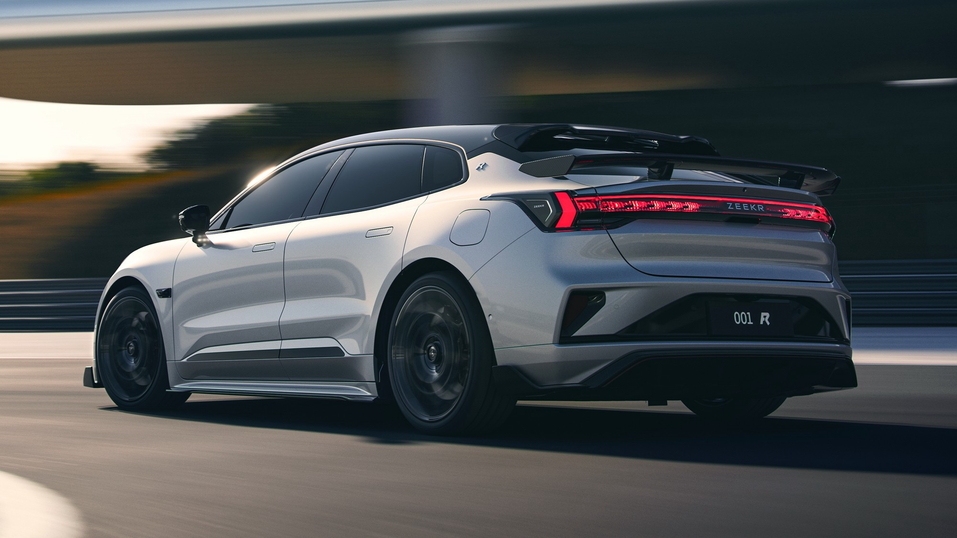 Свыше 1000 л.с.: мощные китайские суперкары уже доступны для россиян 5 Свыше 1000 л.с.: мощные китайские суперкары уже доступны для россиян 5