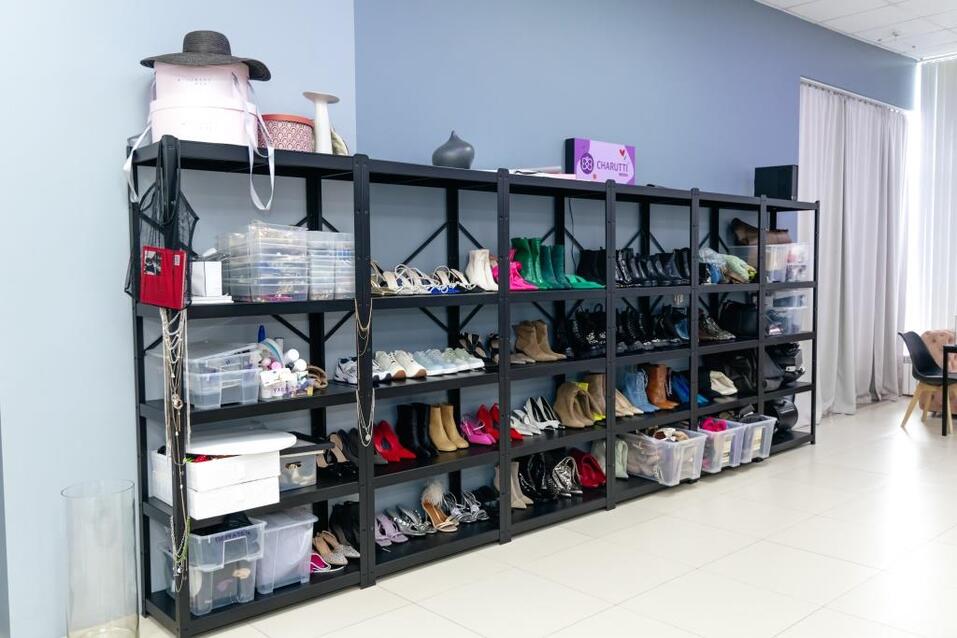 «Мешки с продукцией мы тащили по длинному коридору и всех нервировали» 26 «Мешки с продукцией мы тащили по длинному коридору и всех нервировали» 26