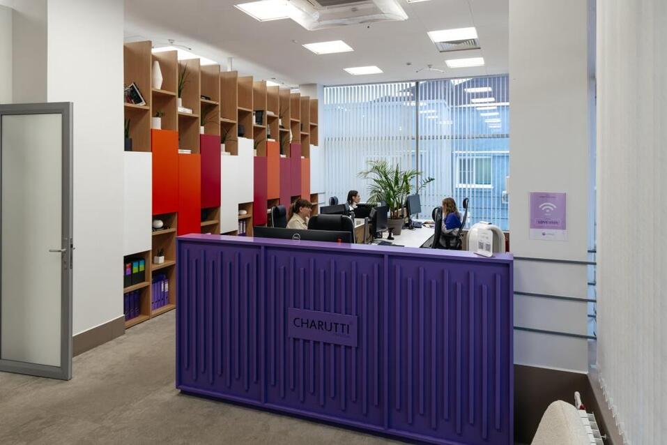 «Мешки с продукцией мы тащили по длинному коридору и всех нервировали» 3 «Мешки с продукцией мы тащили по длинному коридору и всех нервировали» 3