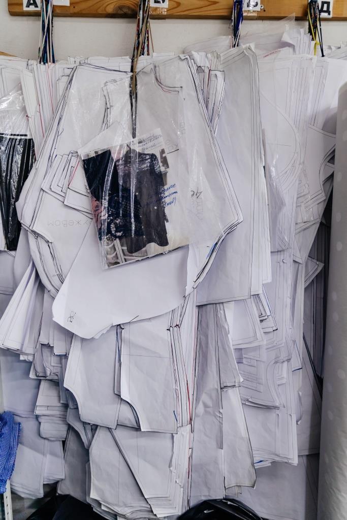 «Мешки с продукцией мы тащили по длинному коридору и всех нервировали» 35 «Мешки с продукцией мы тащили по длинному коридору и всех нервировали» 35