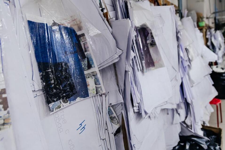 «Мешки с продукцией мы тащили по длинному коридору и всех нервировали» 36 «Мешки с продукцией мы тащили по длинному коридору и всех нервировали» 36