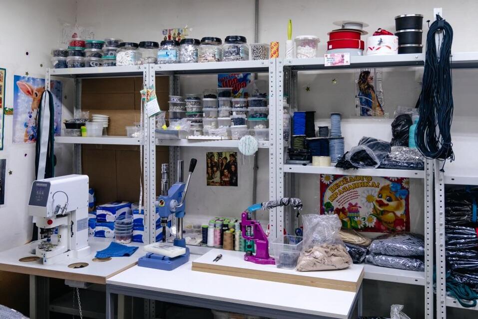 «Мешки с продукцией мы тащили по длинному коридору и всех нервировали» 37 «Мешки с продукцией мы тащили по длинному коридору и всех нервировали» 37