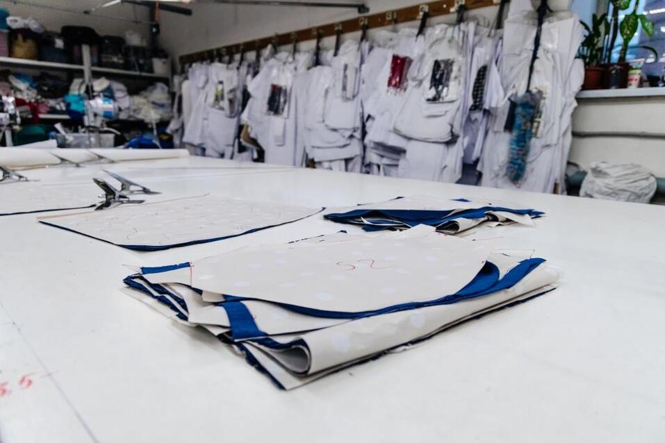 «Мешки с продукцией мы тащили по длинному коридору и всех нервировали» 43 «Мешки с продукцией мы тащили по длинному коридору и всех нервировали» 43