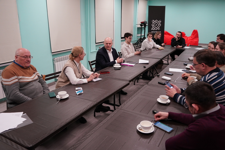 Владислав Логинов: 400-летие Красноярска станет трамплином для бизнеса
2 Владислав Логинов: 400-летие Красноярска станет трамплином для бизнеса
2