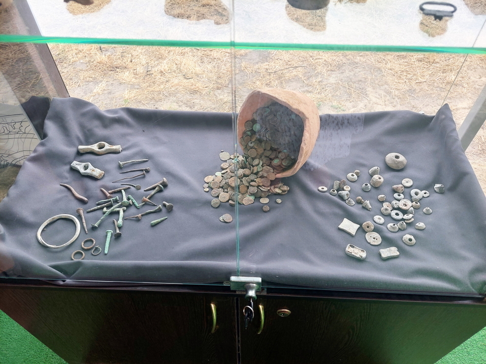 Песчаные пляжи, античность, этнопарк казаков, лотосы и лечебные грязи — это все Тамань 5 Песчаные пляжи, античность, этнопарк казаков, лотосы и лечебные грязи — это все Тамань 5