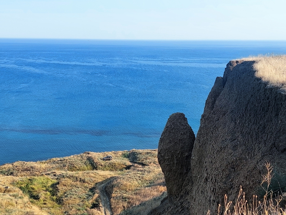 Песчаные пляжи, античность, этнопарк казаков, лотосы и лечебные грязи — это все Тамань 22 Песчаные пляжи, античность, этнопарк казаков, лотосы и лечебные грязи — это все Тамань 22