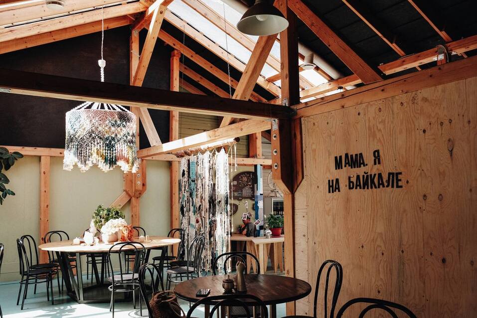 Как поженить туризм и искусство, создав на Байкале свою «Желтую Мельницу» 16 Как поженить туризм и искусство, создав на Байкале свою «Желтую Мельницу» 16