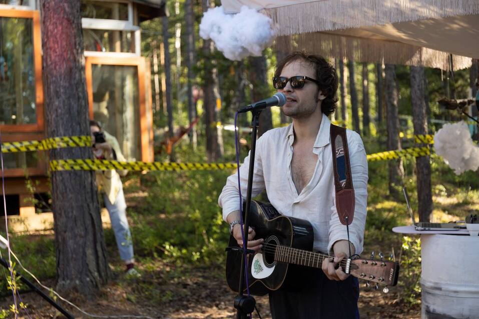 Как поженить туризм и искусство, создав на Байкале свою «Желтую Мельницу» 2 Как поженить туризм и искусство, создав на Байкале свою «Желтую Мельницу» 2