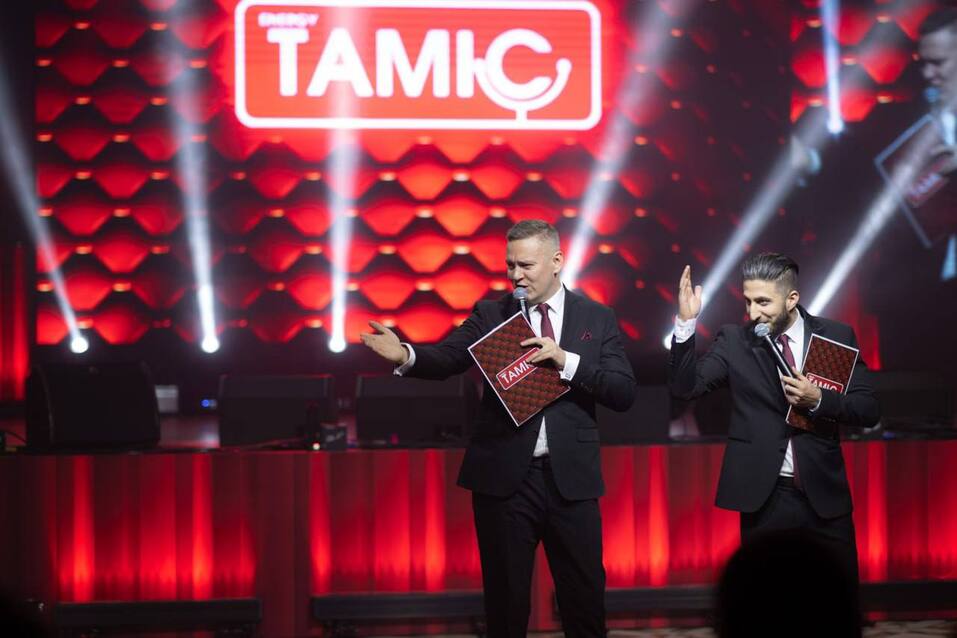 Алексей Богословский, шоумен, радиоведущий: «Продаю свои умения за эмоции зрителя»
1 Алексей Богословский, шоумен, радиоведущий: «Продаю свои умения за эмоции зрителя»
1