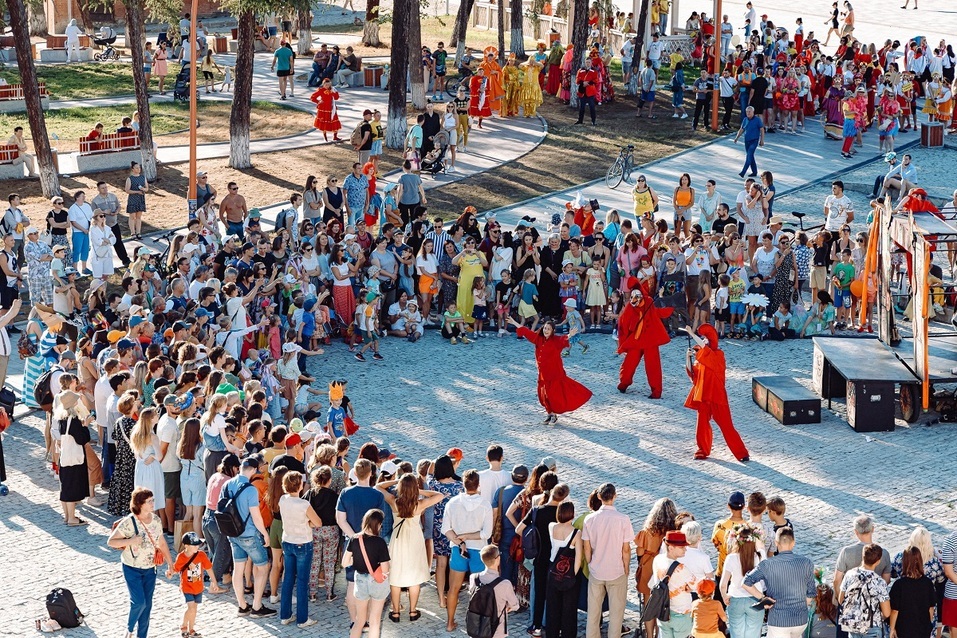 «Здесь противоречий нет»: способны ли креативные индустрии стимулировать рост экономики? 2 «Здесь противоречий нет»: способны ли креативные индустрии стимулировать рост экономики? 2