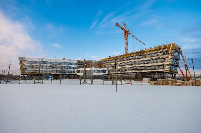 В корпусах второй очереди кампуса УрФУ завершается монтаж витражных конструкций 2 В корпусах второй очереди кампуса УрФУ завершается монтаж витражных конструкций 2