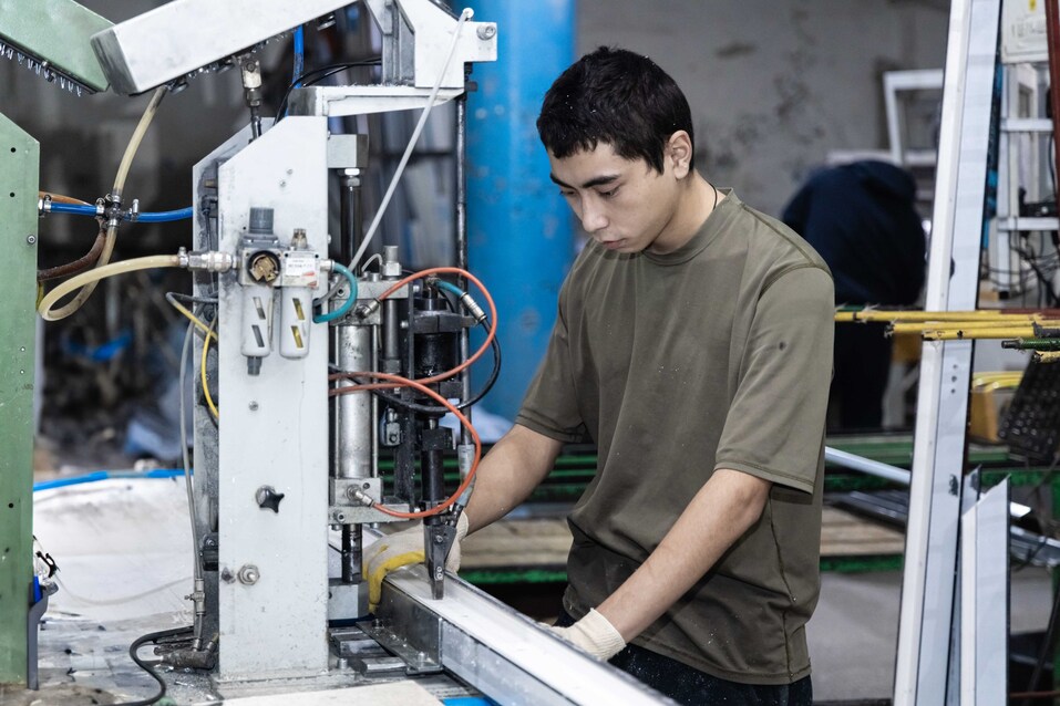 «Пришли люди в кожаных куртках, сказали: “Мы будем решать твои проблемы”» 9 «Пришли люди в кожаных куртках, сказали: “Мы будем решать твои проблемы”» 9