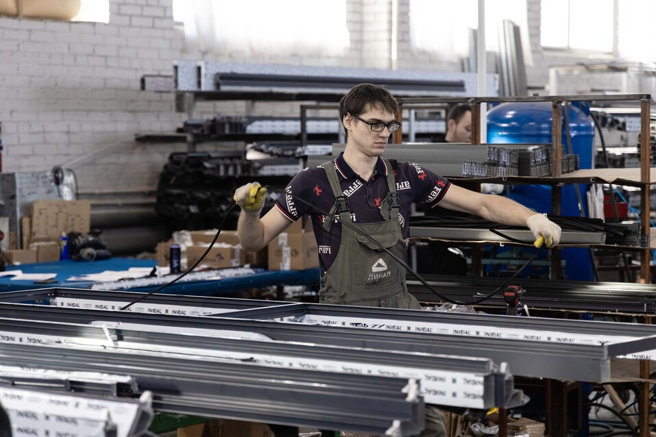 «Пришли люди в кожаных куртках, сказали: “Мы будем решать твои проблемы”» 22 «Пришли люди в кожаных куртках, сказали: “Мы будем решать твои проблемы”» 22