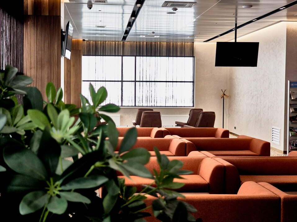 В тюменском аэропорту Рощино запустили новый терминал с бизнес-залом 2 В тюменском аэропорту Рощино запустили новый терминал с бизнес-залом 2