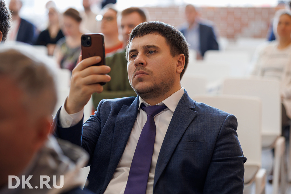 «ИИ может быть полезен, если его использовать с умом». Главное с «Будущего региона» 12 «ИИ может быть полезен, если его использовать с умом». Главное с «Будущего региона» 12