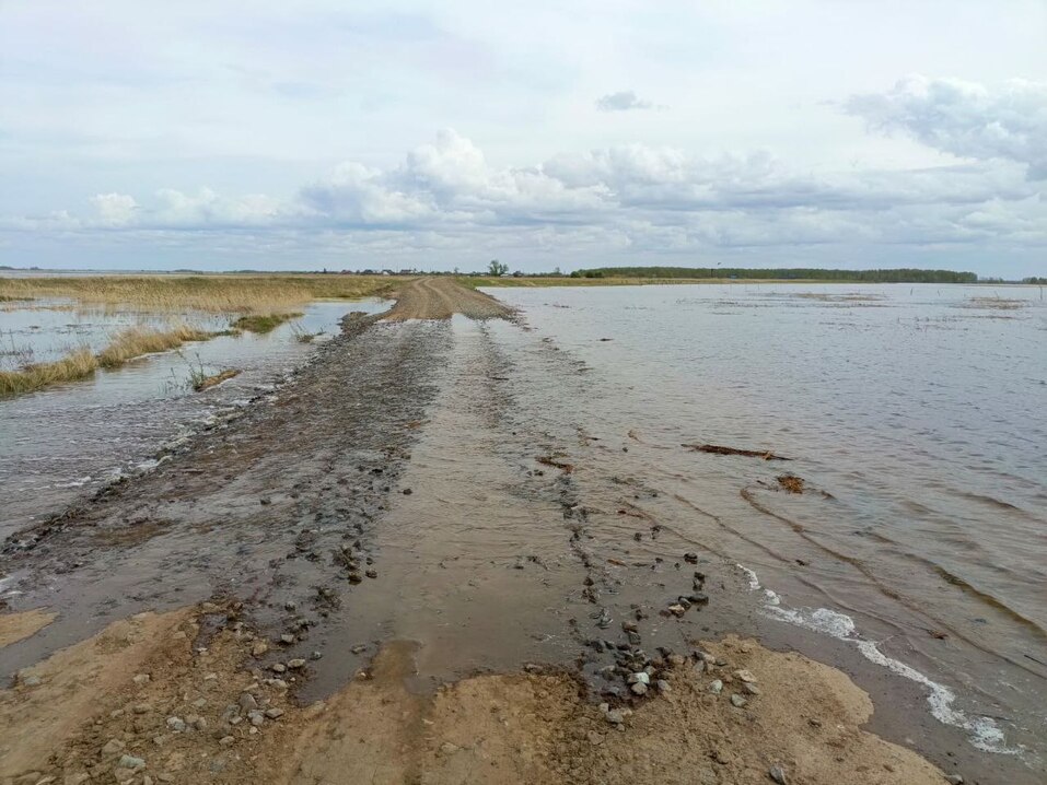 В Тюменской области эвакуируют жителей деревень в зоне подтопления 1 В Тюменской области эвакуируют жителей деревень в зоне подтопления 1