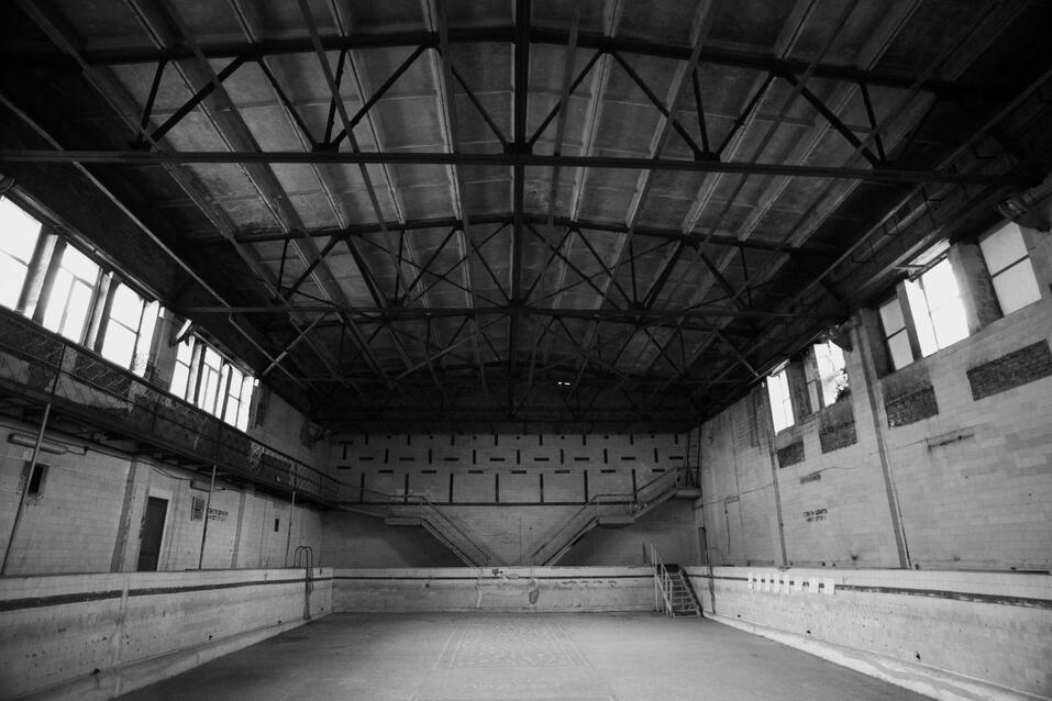 В Красноярске на лето на дне бассейна запустят событийную площадку 2 В Красноярске на лето на дне бассейна запустят событийную площадку 2