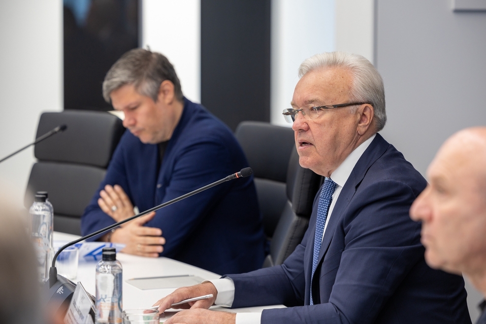 В Красноярске обсудили настоящее и будущее сибирского стиля 2 В Красноярске обсудили настоящее и будущее сибирского стиля 2