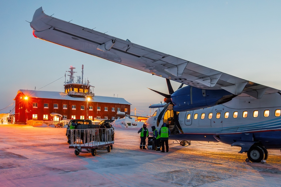 «КрасАвиа» принадлежит государству и осознает свою социальную функцию моста между Севером и центром региона (Фото: предоставлено «КрасАвиа», автор Юрий Щеглов) «КрасАвиа» принадлежит государству и осознает свою социальную функцию моста между Севером и центром региона (Фото: предоставлено «КрасАвиа», автор Юрий Щеглов)