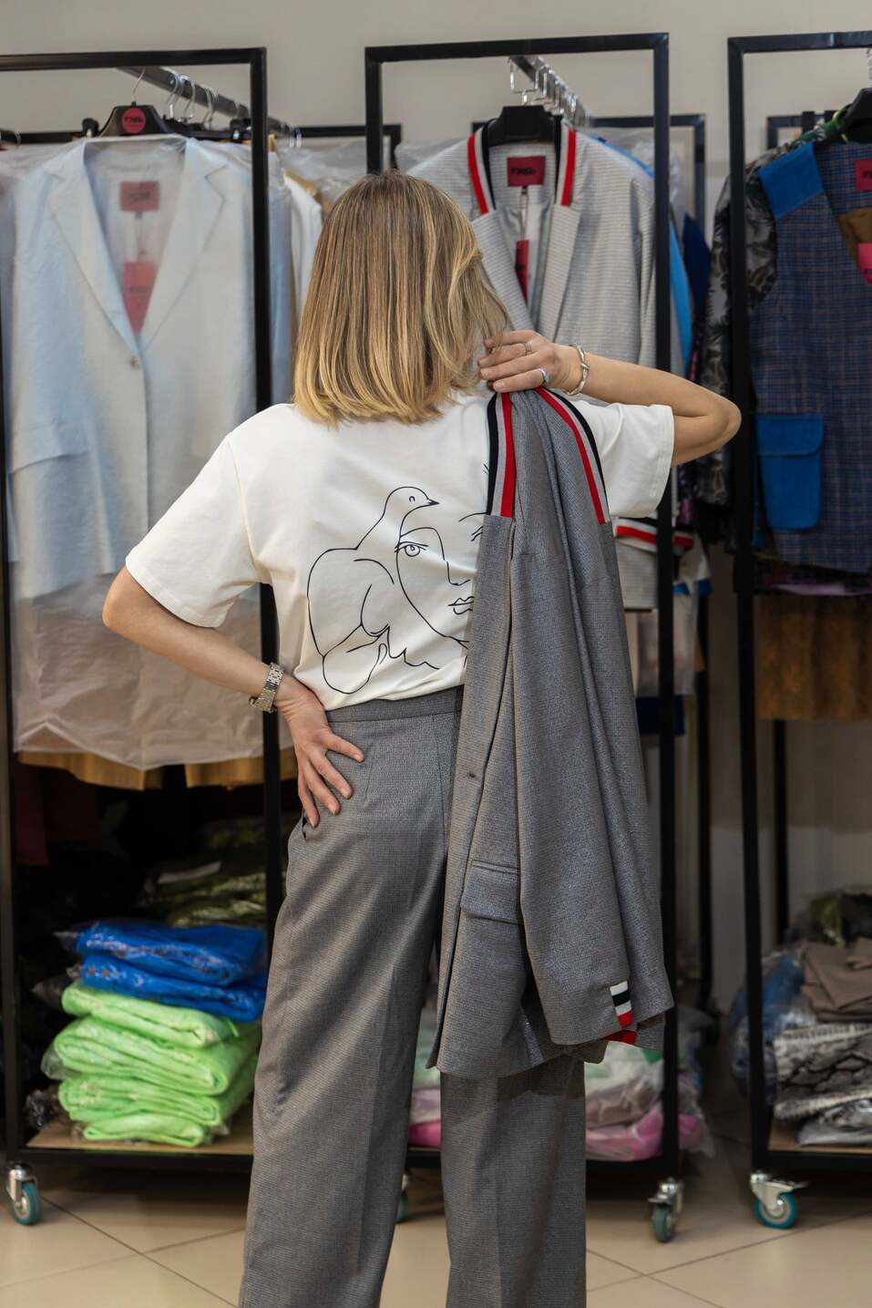 Из юриспруденции в моду: как в Новосибирске появился бренд одежды «Голубь» 10 Из юриспруденции в моду: как в Новосибирске появился бренд одежды «Голубь» 10