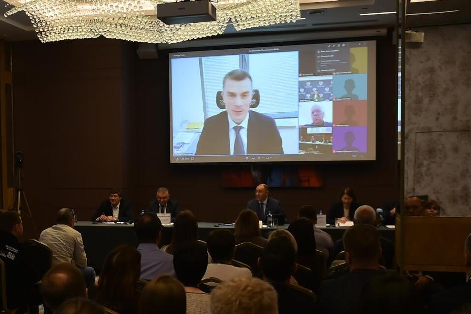 Когда трубы не выдерживают: где взять деньги на реновацию инфраструктуры 4 Когда трубы не выдерживают: где взять деньги на реновацию инфраструктуры 4