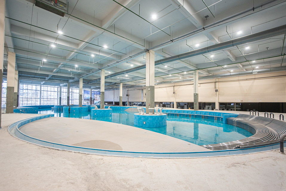 В ТРЦ «КомсоМолл», где создают термальный курорт, уже оборудовали бассейны: фото 2 В ТРЦ «КомсоМолл», где создают термальный курорт, уже оборудовали бассейны: фото 2