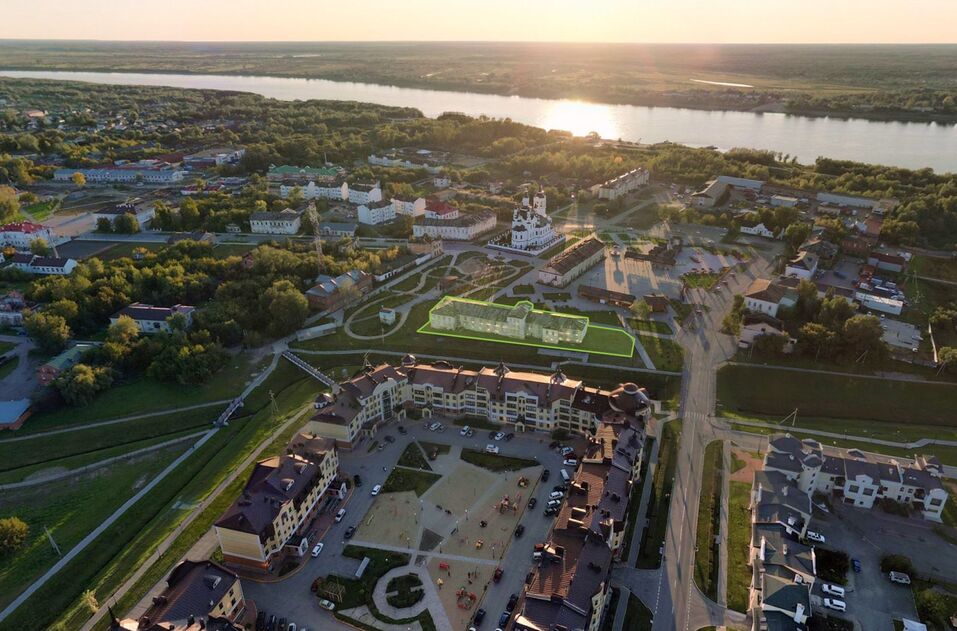 Старинный торговый дом на Базарной площади в Тобольске выставили на аукцион 1 Старинный торговый дом на Базарной площади в Тобольске выставили на аукцион 1