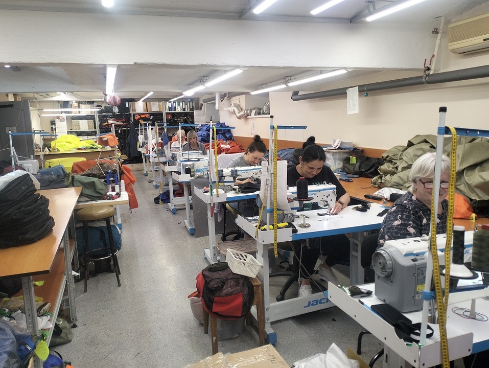 Где в Екатеринбурге зашить дирижабль. Евгений Корбут — об истории легендарного «Века» 6 Где в Екатеринбурге зашить дирижабль. Евгений Корбут — об истории легендарного «Века» 6