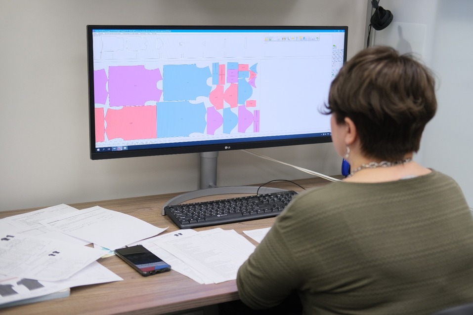 Как сейчас живет фабрика, выпускающая одежду под маркой Putin Team Russia 3 Как сейчас живет фабрика, выпускающая одежду под маркой Putin Team Russia 3