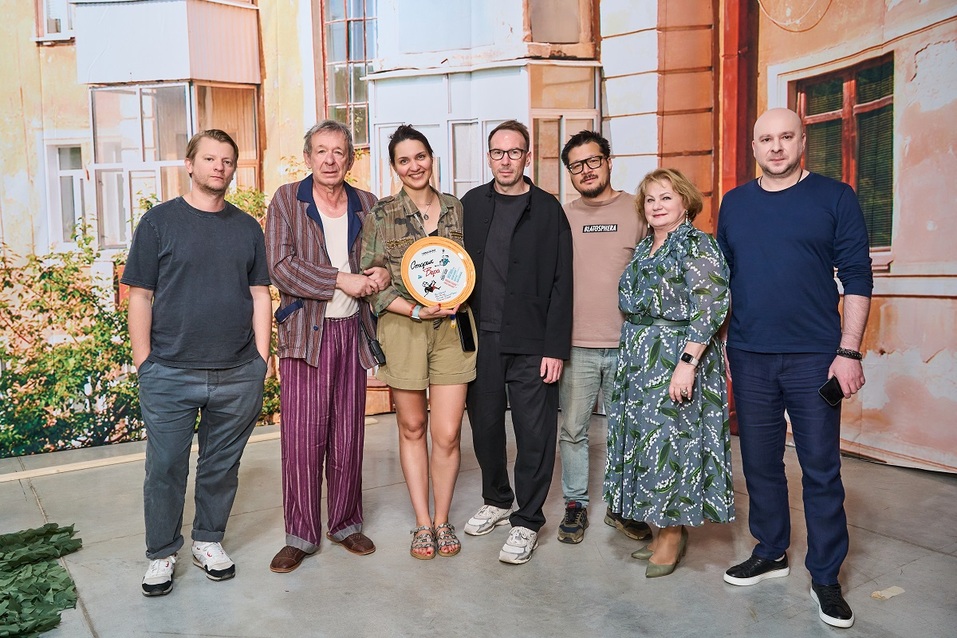 На Свердловской киностудии начались съемки новой комедии «Старик и Вера»: где ее покажут 4 На Свердловской киностудии начались съемки новой комедии «Старик и Вера»: где ее покажут 4