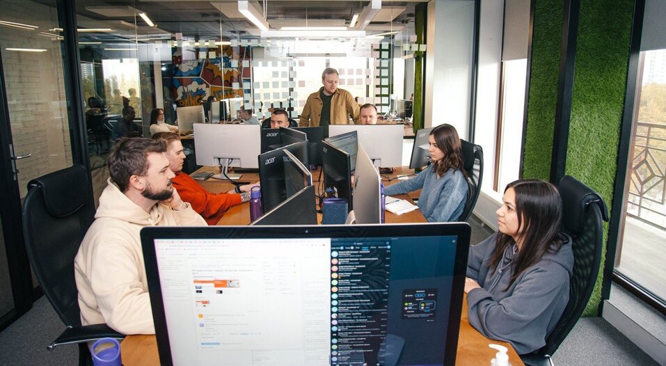 Технологии, которые меняют нас: Ильдар Чуракаев о будущем IT-индустрии
2 Технологии, которые меняют нас: Ильдар Чуракаев о будущем IT-индустрии
2