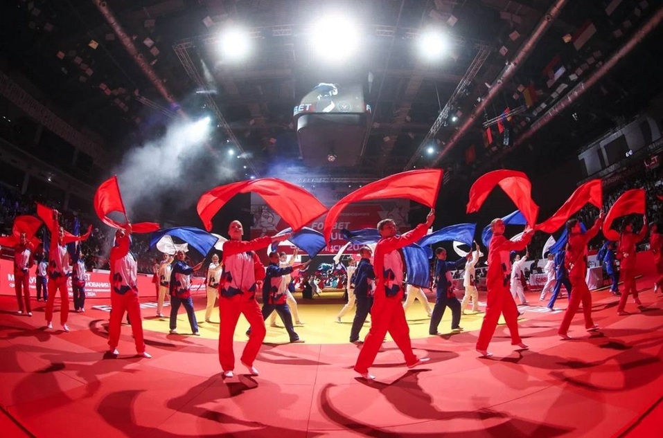 Спортивные турниры, концерт или спектакль: куда пойти 28 и 29 июня в Челябинске
1 Спортивные турниры, концерт или спектакль: куда пойти 28 и 29 июня в Челябинске
1