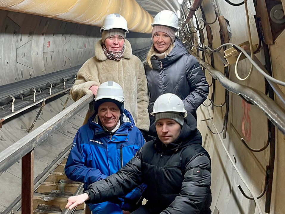 Слева: Павел Пенчугов, генеральный директор КЗМС, справа: Сергей Шигин, директор по продажам КЗМС Слева: Павел Пенчугов, генеральный директор КЗМС, справа: Сергей Шигин, директор по продажам КЗМС