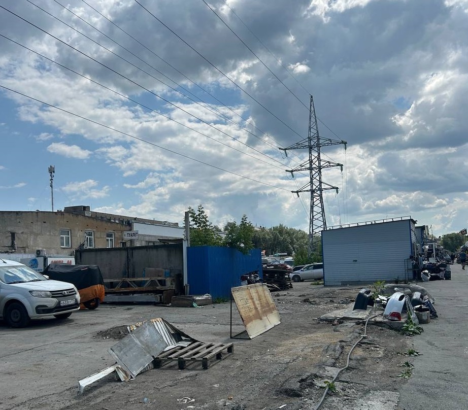 «Искра» на распутье: челябинский авторынок освобождают от торговых павильонов. ФОТО
3 «Искра» на распутье: челябинский авторынок освобождают от торговых павильонов. ФОТО
3