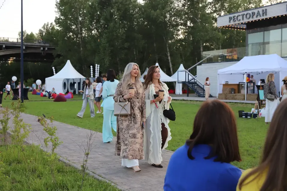 Лето в стиле бизнес: впервые состоялся новый деловой проект ДК 3 Лето в стиле бизнес: впервые состоялся новый деловой проект ДК 3