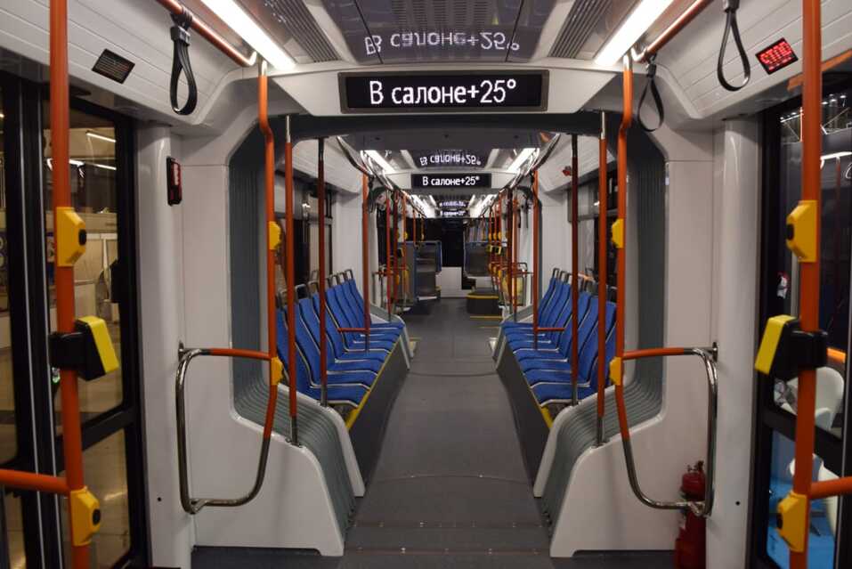 В Екатеринбурге стартовал ИННОПРОМ-2025, гостям покажут транспорт будущего 1 В Екатеринбурге стартовал ИННОПРОМ-2025, гостям покажут транспорт будущего 1