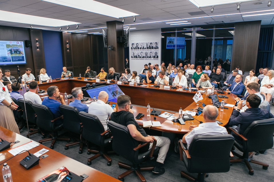 Круглый стол в Первом деловом клубе Круглый стол в Первом деловом клубе