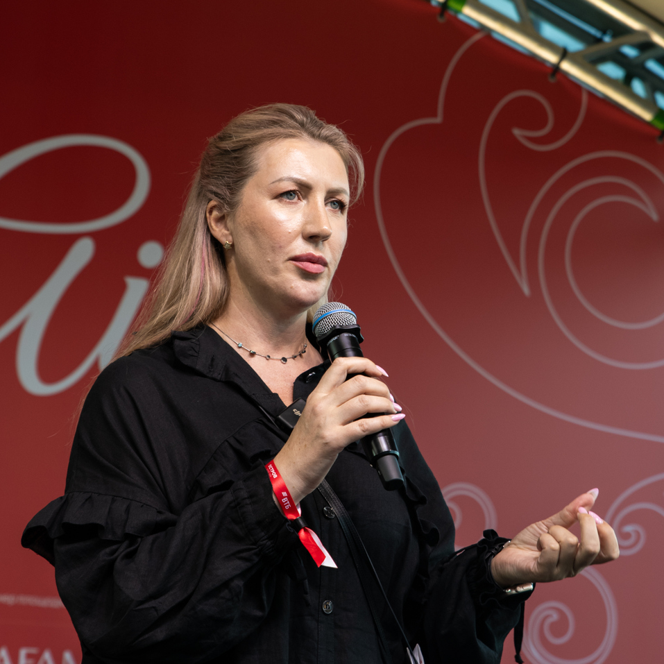 Истории «Бизнес!Air»: Что вдохновляет строить бизнес и запускать проекты в Красноярске
4 Истории «Бизнес!Air»: Что вдохновляет строить бизнес и запускать проекты в Красноярске
4