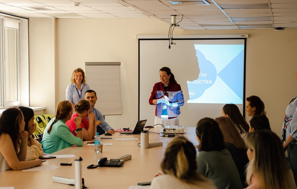 Фабрика «Калина» работает на Валентину: прошлое, настоящее и будущее легендарной фабрики 2 Фабрика «Калина» работает на Валентину: прошлое, настоящее и будущее легендарной фабрики 2