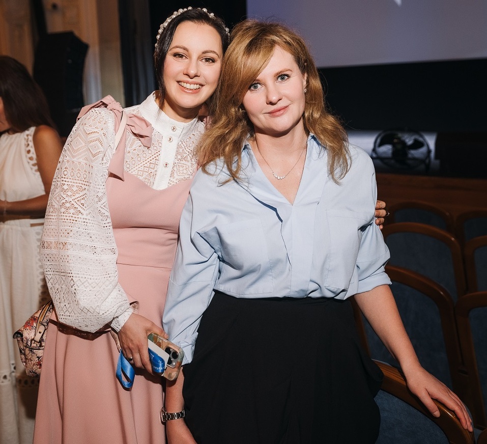 «Дерзкая комедия про любовь». В Нижнем Новгороде состоялась премьера сериала «Три сестры» 2 «Дерзкая комедия про любовь». В Нижнем Новгороде состоялась премьера сериала «Три сестры» 2