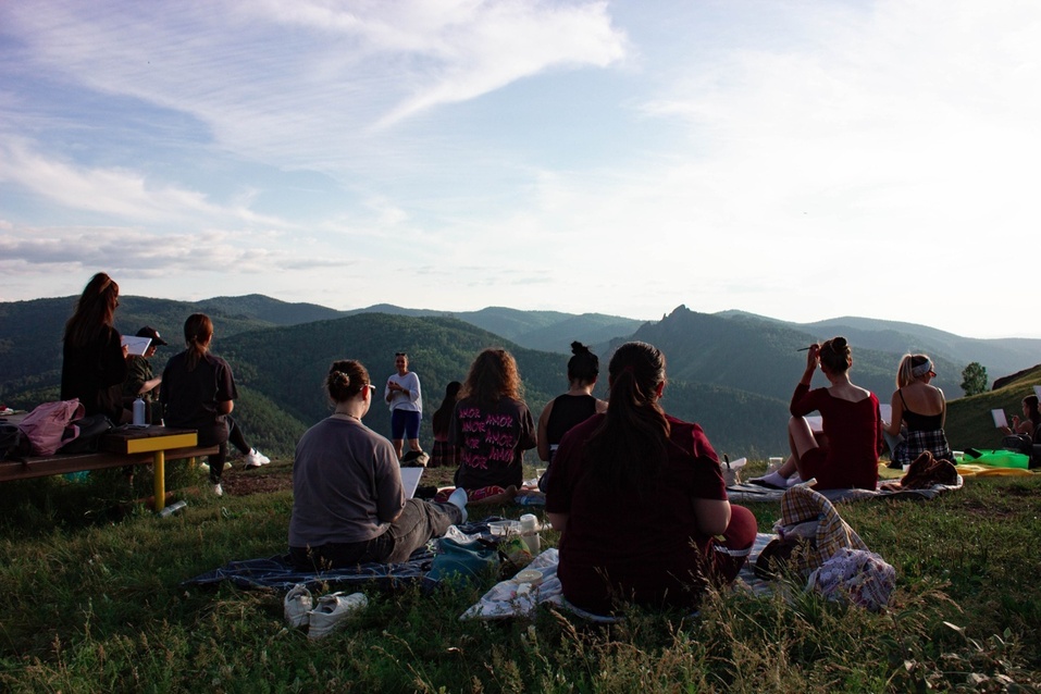 Иллюстрация: berloga_elfa Иллюстрация: berloga_elfa