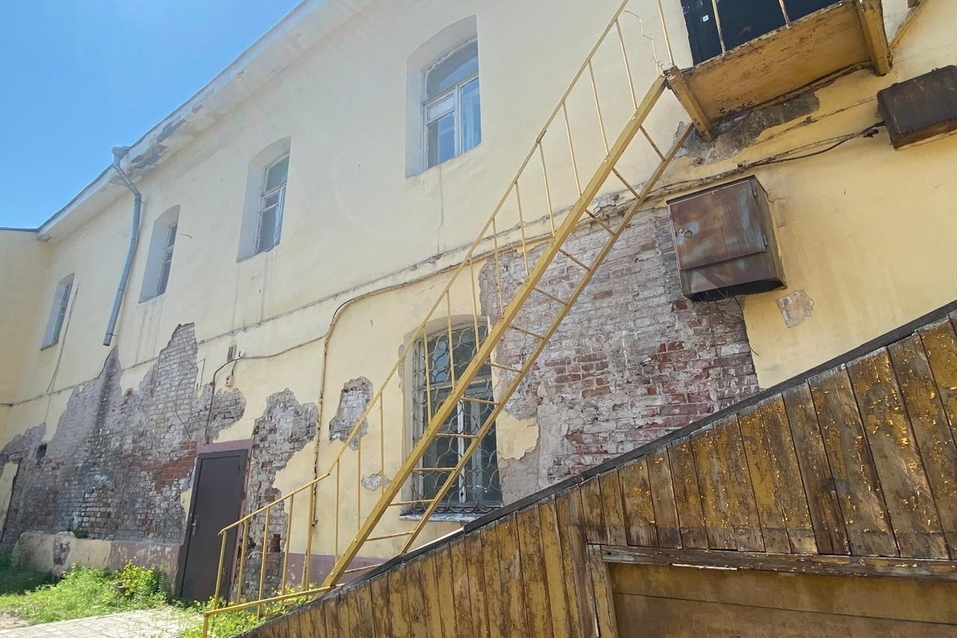 Разрушенный особняк Гадалова в Красноярске превратят в музей
1 Разрушенный особняк Гадалова в Красноярске превратят в музей
1