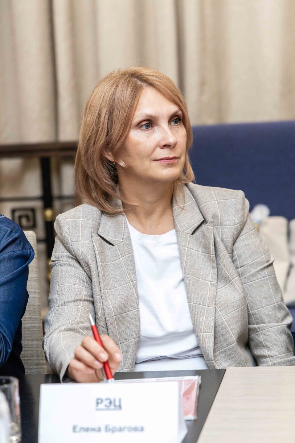 «Деловой квартал» провел установочный экспертный совет по премии «Человек года-2025» 21 «Деловой квартал» провел установочный экспертный совет по премии «Человек года-2025» 21