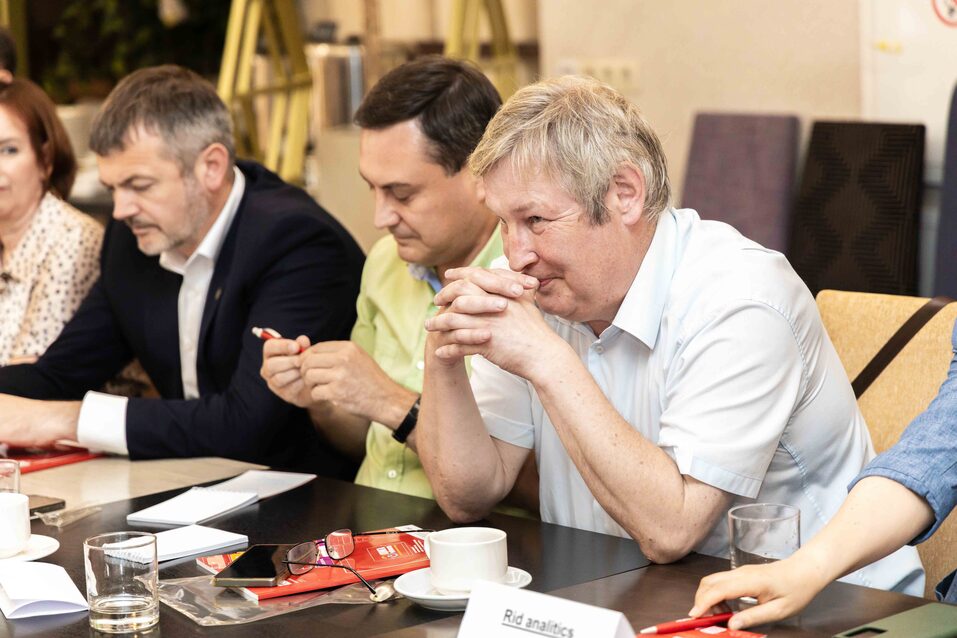 «Деловой квартал» провел установочный экспертный совет по премии «Человек года-2025» 30 «Деловой квартал» провел установочный экспертный совет по премии «Человек года-2025» 30