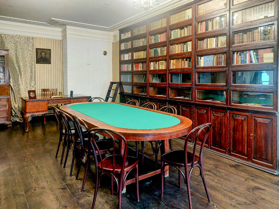 «Не спасли бы, если бы не Свердлов». История одного дома: усадьба потомков генерала Качки 6 «Не спасли бы, если бы не Свердлов». История одного дома: усадьба потомков генерала Качки 6